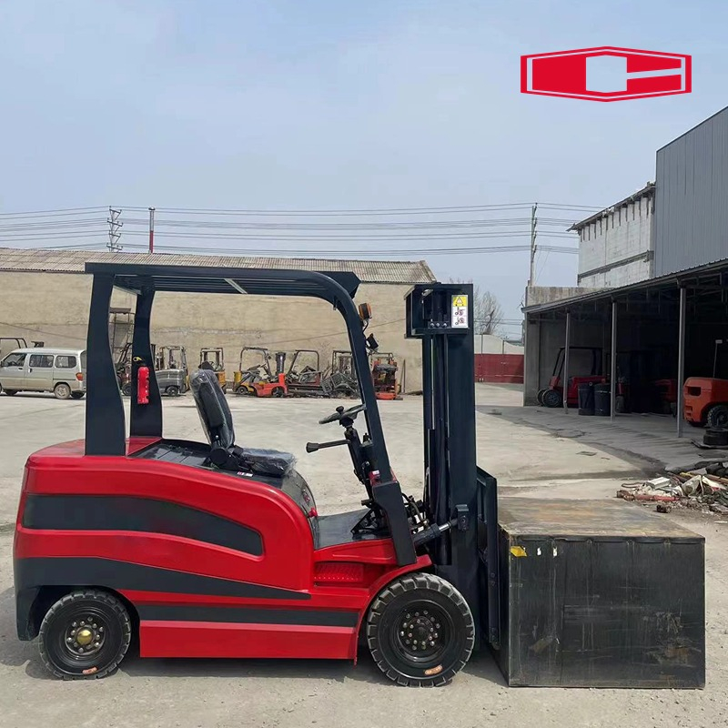 ဂိုဒေါင်အတွက် Safety 2.0T Air Forklift လည်ပတ်ရလွယ်ကူသည်။