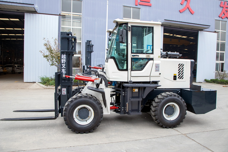 CV-3.0T 4x4 Full Rugged Terrain Forklift Diesel Forklift