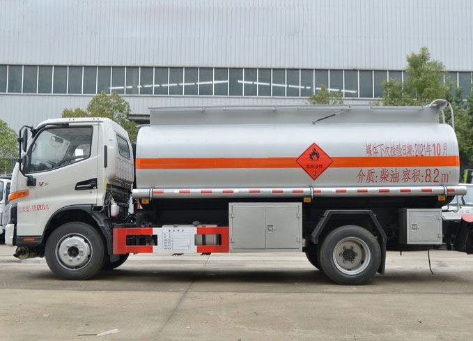 သယ်ယူပို့ဆောင်ရေးအတွက် Hot Sale Diesel Gasoline Oil Tank Truck