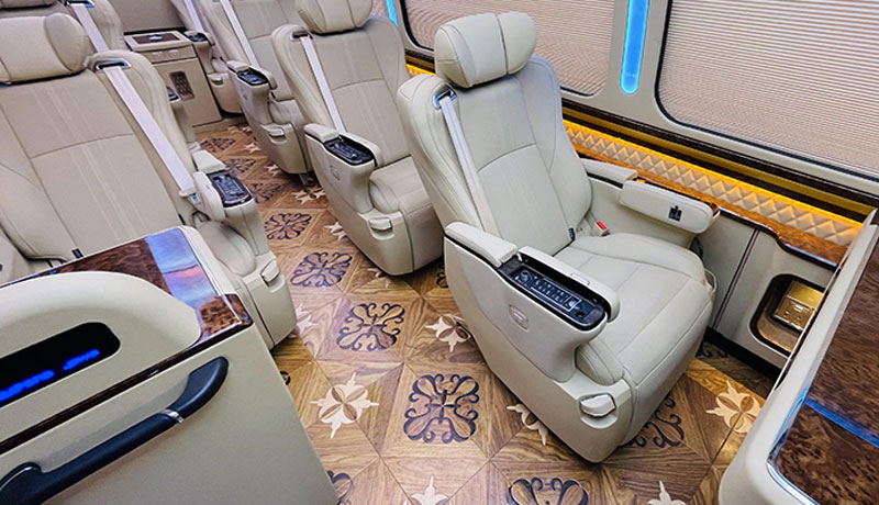 9 Seats Luxury Black Edition Coaster Bus