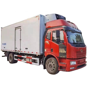 သယ်ယူပို့ဆောင်ရေးအတွက် 10 Ton Diesel Box Engine Refrigerator Truck