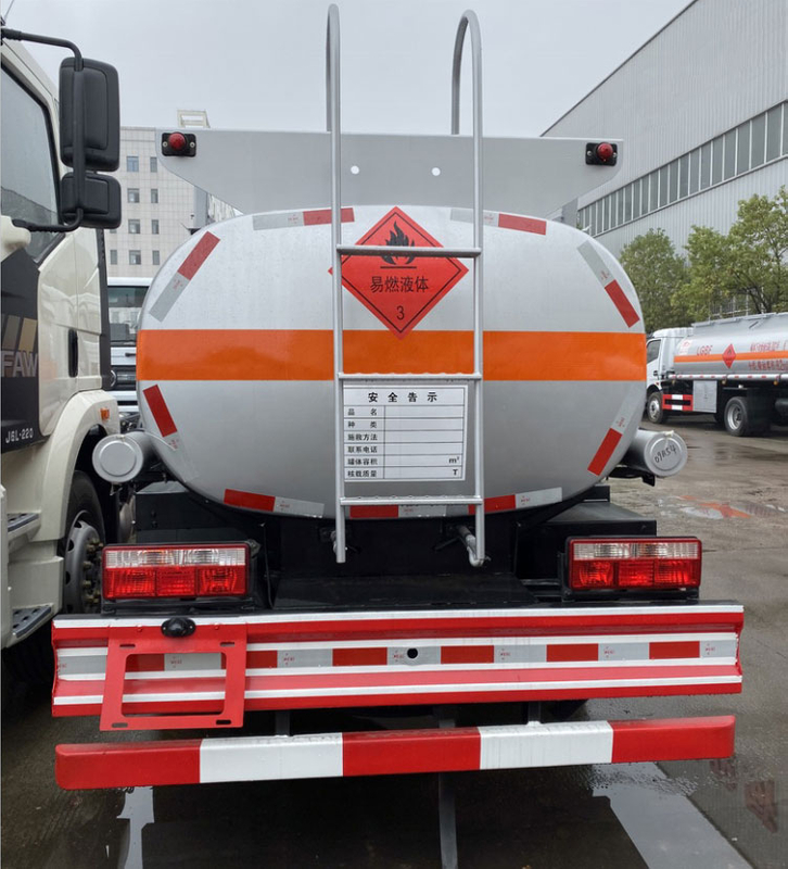 DFAC 4X2 EURO 3 Oil Tank Truck ဒီဇယ်ဓာတ်ဆီ ထရပ်